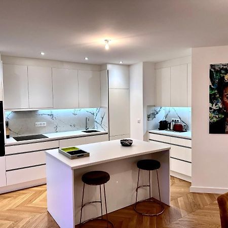 Bel Appartement Avec Parking Au Coeur De Reims Buitenkant foto